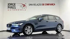 Cinza Usado 2020 Volvo V60 Momentum Carrinha | € 28.990 (Preço justo)