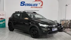 Cinzento Usado 2025 Dacia Sandero | € 19.250 (Preço justo)