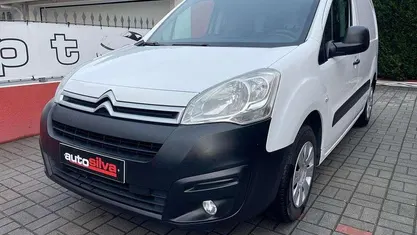 Branco Usado 2016 Citroën Berlingo Monovolume | € 10.600 (Preço justo)