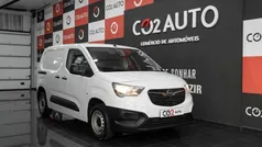 Branco Usado 2020 Opel Combo Monovolume | € 13.900 (Preço justo)