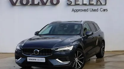 Usado Volvo V60 Core 350 HP (257 kW) 2024 Carrinha