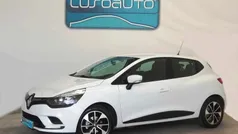 Branco Usado 2018 Renault Clio IV Zen Citadino | € 9.900 (Preço justo)