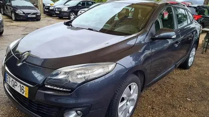 Cinzento Usado 2013 Renault Mégane III | € 6.800 (Bom preço)