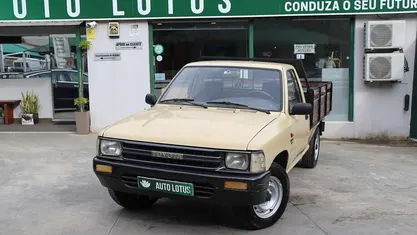Castanho Usado 1990 Toyota HiLux Pickup | € 7.970