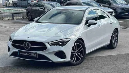 Branco Usado 2024 Mercedes 180 Sedan | € 34.800 (Super Preço)
