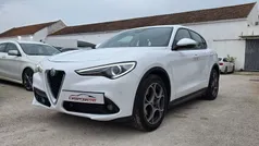 Branco Usado 2018 Alfa Romeo Stelvio Super SUV | € 23.750 (Preço justo)