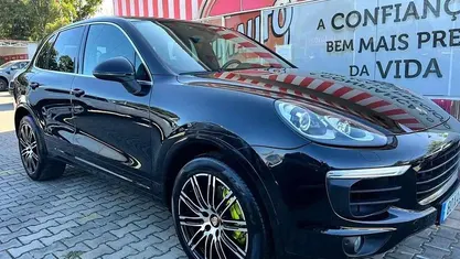 Preto Usado 2015 Porsche Cayenne SUV | € 41.999 (Preço justo)