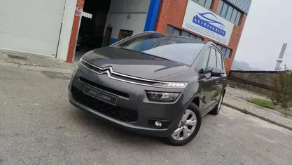 Cinzento Usado 2014 Citroën Grand C4 Picasso Monovolume | € 10.900 (Bom preço)