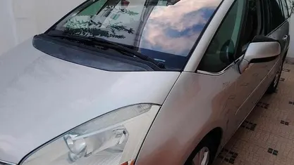 Usado Citroën C4 Picasso 109 HP (80 kW) 2010 Cinzento Monovolume