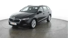Preto metalizado Usado 2022 Skoda Octavia Style Carrinha | € 27.990 (Preço justo)