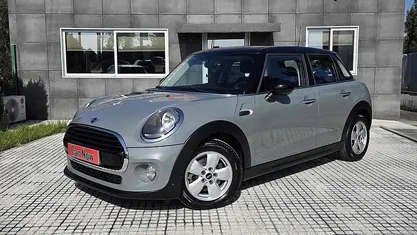 Usado Mini Cooper 116 HP (85 kW) 2019 Citadino