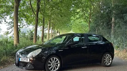 Usado Alfa Romeo Giulietta 105 HP (77 kW) 2014 Vermelho Citadino