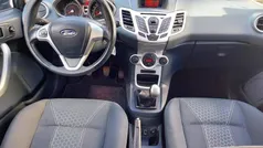 Cinzento Usado 2009 Ford Fiesta Citadino | € 6.500 (Preço justo)