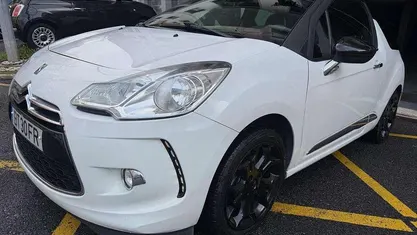 Usado Citroën DS3 Sport Chic 156 HP (114 kW) 2013 Citadino