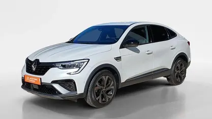 Branco Usado 2023 Renault Arkana R.S. SUV | € 27.490 (Preço justo)