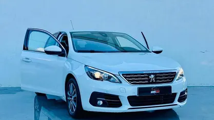 Branco Usado 2019 Peugeot 308 | € 11.850 (Bom preço)