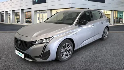 Usado 2025 Peugeot 308 Style Sedan | € 24.900 (Bom preço)