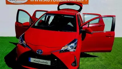 Vermelho Usado 2017 Toyota Yaris Hybrid | € 14.750 (Preço justo)