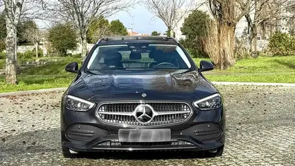 Usado 2022 Mercedes C300 | € 40.000 (Bom preço)