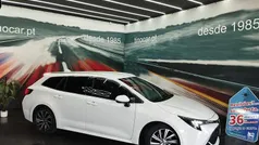 Branco Usado 2022 Toyota Corolla | € 23.699 (Preço justo)