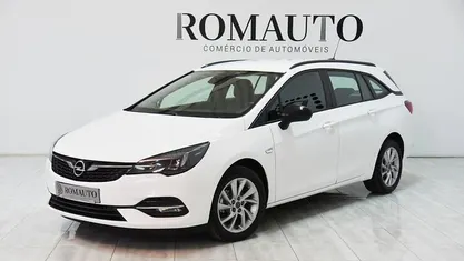 Usado Opel Astra Sport 122 HP (89 kW) 2021 Branco Carrinha