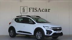 Branco Usado 2023 Dacia Sandero Essentiel Citadino | € 14.990 (Preço justo)