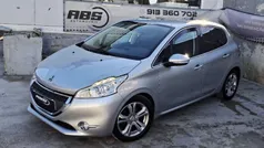 Usado 2013 Peugeot 208 Allure Citadino | € 11.990 (Preço justo)