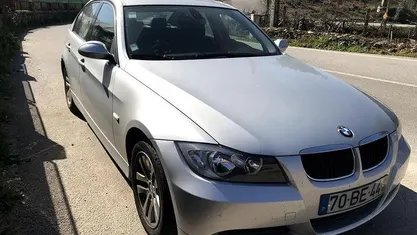 Cinzento Usado 2006 BMW 320 Sedan | € 7.450 (Preço justo)