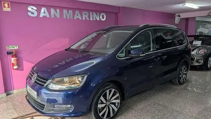 Usado VW Sharan Highline 150 HP (110 kW) 2022 Azul Monovolume