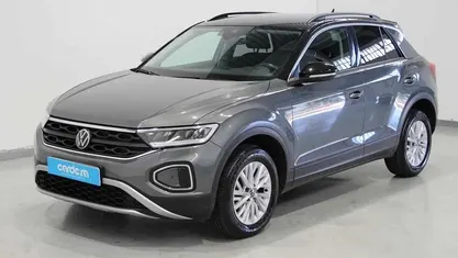 Cinzento Usado 2023 VW T-Roc SUV | € 22.990 (Preço justo)