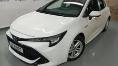 Branco Usado 2020 Toyota Corolla Comfort | € 19.400 (Bom preço)