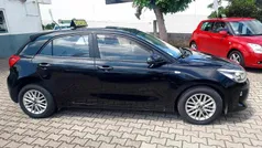 Preto Usado 2017 Kia Rio Citadino | € 10.650 (Super Preço)