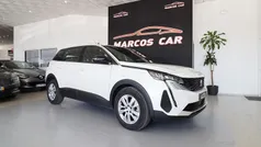 Branco Usado 2023 Peugeot 5008 Active Monovolume | € 29.900 (Bom preço)