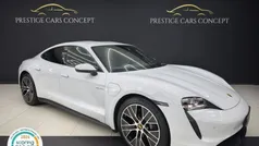 Usado 2021 Porsche Taycan Performance Package Sedan | € 79.950