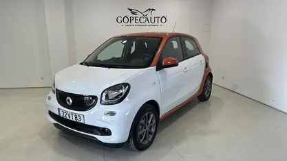 Branco Usado 2018 Smart ForFour Electric Drive Passion | € 11.000 (Preço justo)