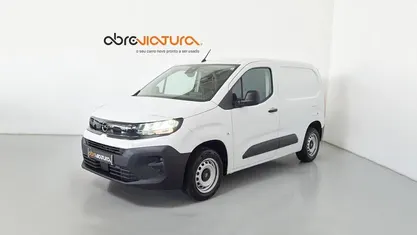 Usado Opel Combo 102 HP (75 kW) 2025 Branco