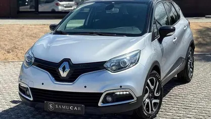 Cinzento Usado 2014 Renault Captur SUV | € 11.990 (Preço justo)