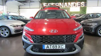 Usado Hyundai Kauai Premium 120 HP (88 kW) 2021 Vermelho SUV