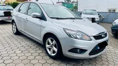 Cinza Usado 2011 Ford Focus Trend Citadino | € 5.490 (Preço justo)