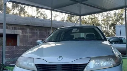 Cinzento Usado 2002 Renault Laguna II Carrinha | € 2.350 (Preço justo)