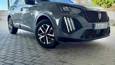 Cinzento Usado 2024 Peugeot 2008 SUV | € 25.000 (Bom preço)