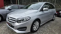 Cinza Usado 2015 Mercedes B180 Style Monovolume | € 16.500 (Preço justo)