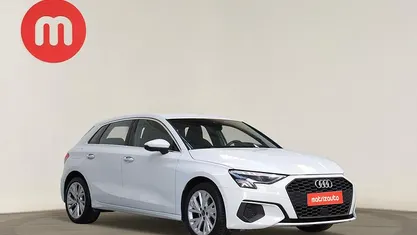 Branco Usado 2023 Audi A3 Advanced | € 25.999 (Preço justo)