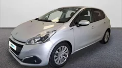 Usado 2018 Peugeot 208 Signature Sky Citadino | € 13.900 (Preço justo)
