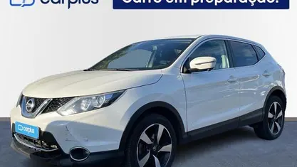 Branco Usado 2017 Nissan Qashqai N-Connecta SUV | € 16.400 (Preço justo)