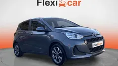 Cinza Usado 2019 Hyundai i10 Comfort Citadino | € 9.140 (Preço justo)