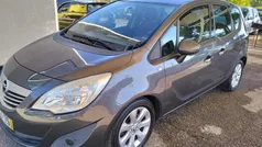 Cinzento Usado 2011 Opel Meriva Monovolume | € 6.000 (Preço justo)