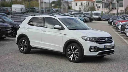 Branco Usado 2021 VW T-Cross Life SUV | € 18.990 (Preço justo)