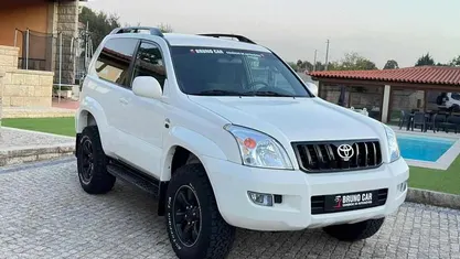 Usado Toyota Land Cruiser 165 HP (121 kW) 2005 SUV