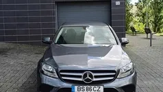 Cinzento Usado 2019 Mercedes 180 Sedan | € 18.000 (Preço justo)